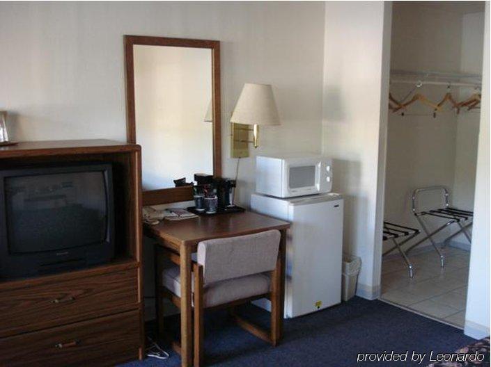 Hills Inn Hot Springs Chambre photo